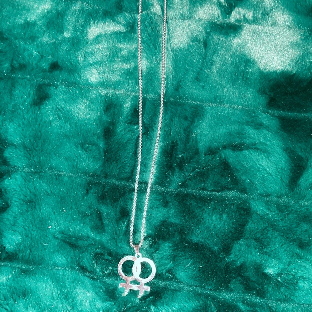 wlw necklace